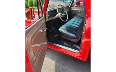 Chevrolet-12-ton-shortbox-1965-torch-red-beige-3