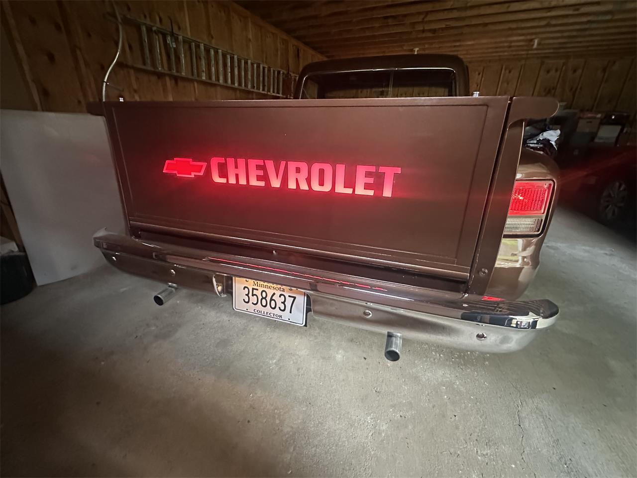 Chevrolet-12-ton-shortbox-1968-Metallic-Brown-Black-13
