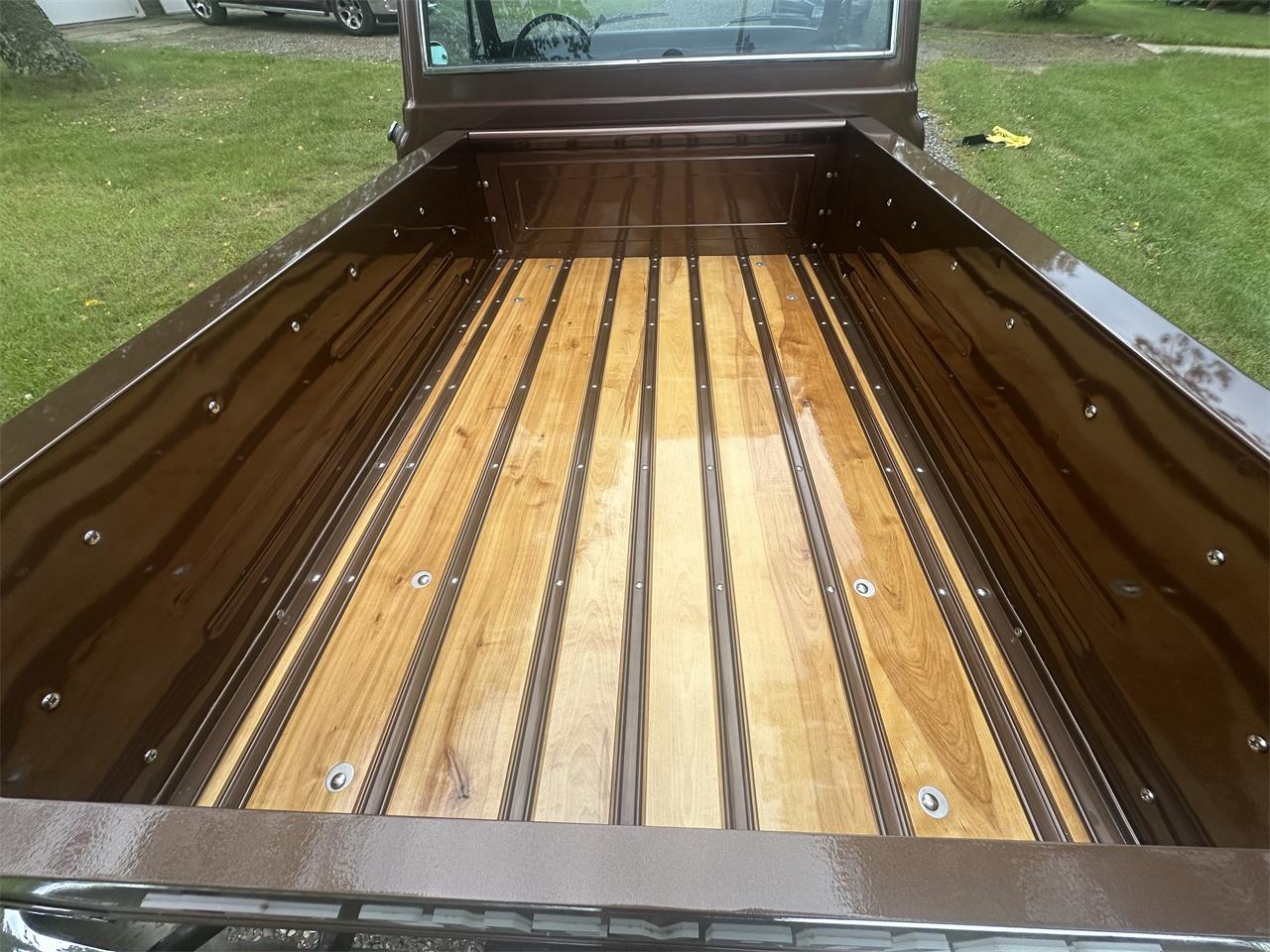 Chevrolet-12-ton-shortbox-1968-Metallic-Brown-Black-3
