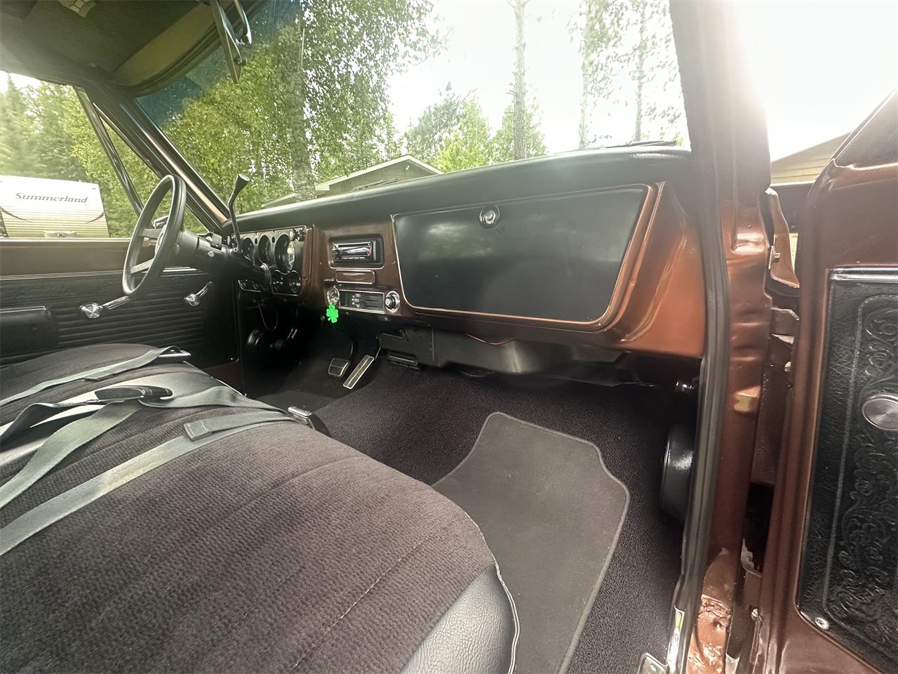 Chevrolet-12-ton-shortbox-1968-Metallic-Brown-Black-9