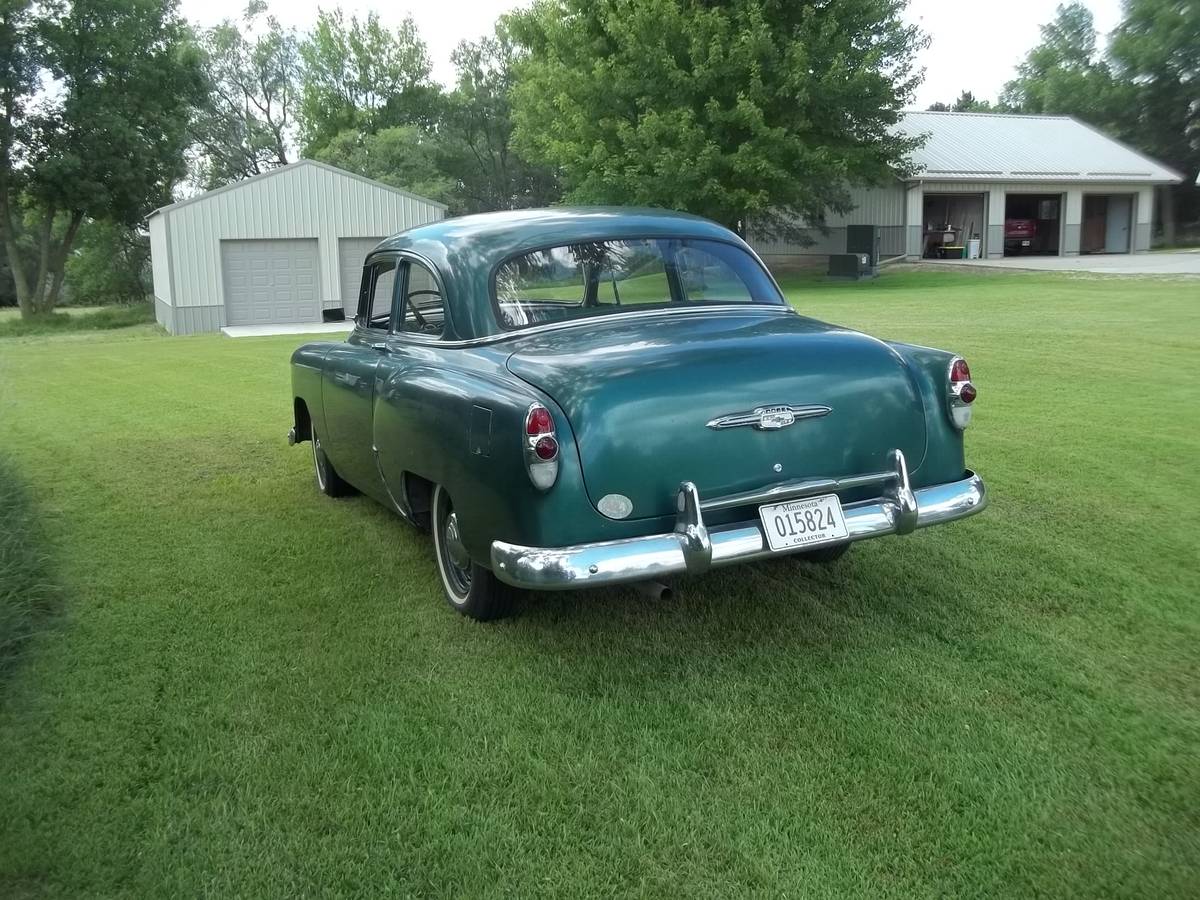 Chevrolet-150-1953-green-21