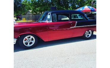 Chevrolet-150-1957-2-tone-randy-apple3-Black-amp-burgundy-1