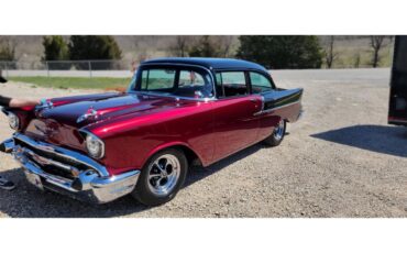 Chevrolet-150-1957-2-tone-randy-apple3-Black-amp-burgundy-13