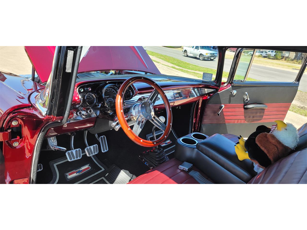 Chevrolet-150-1957-2-tone-randy-apple3-Black-amp-burgundy-14