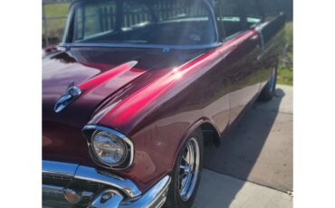 Chevrolet-150-1957-2-tone-randy-apple3-Black-amp-burgundy-18