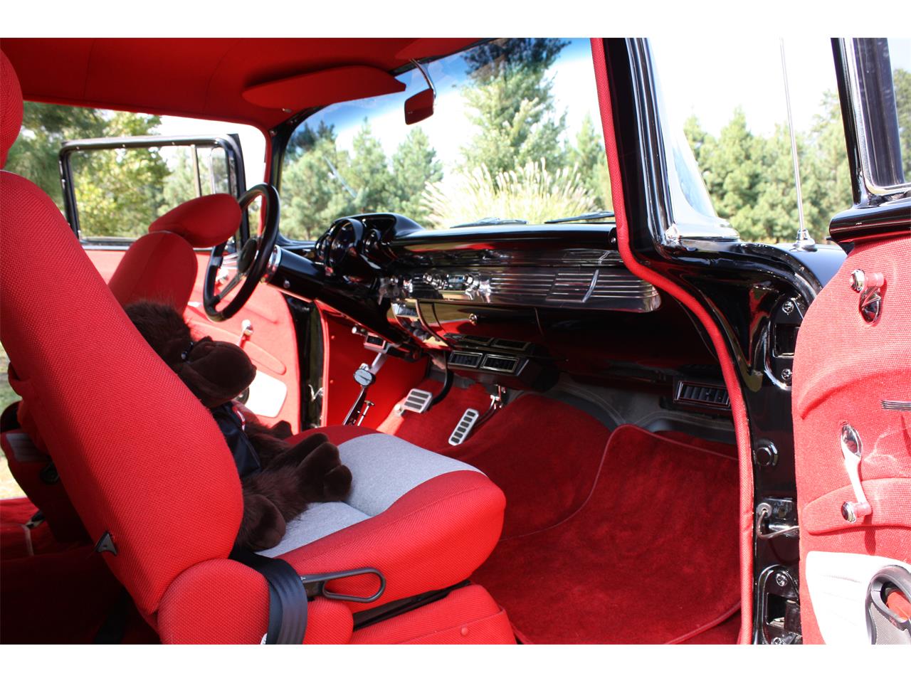 Chevrolet-150-1957-Black-Red-Gray-and-Black-19