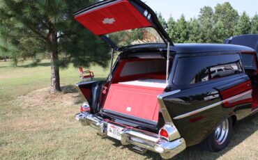 Chevrolet-150-1957-Black-Red-Gray-and-Black-2