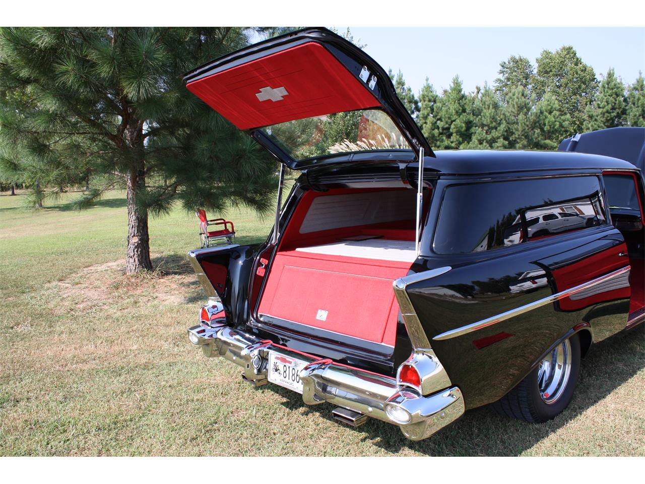 Chevrolet-150-1957-Black-Red-Gray-and-Black-2