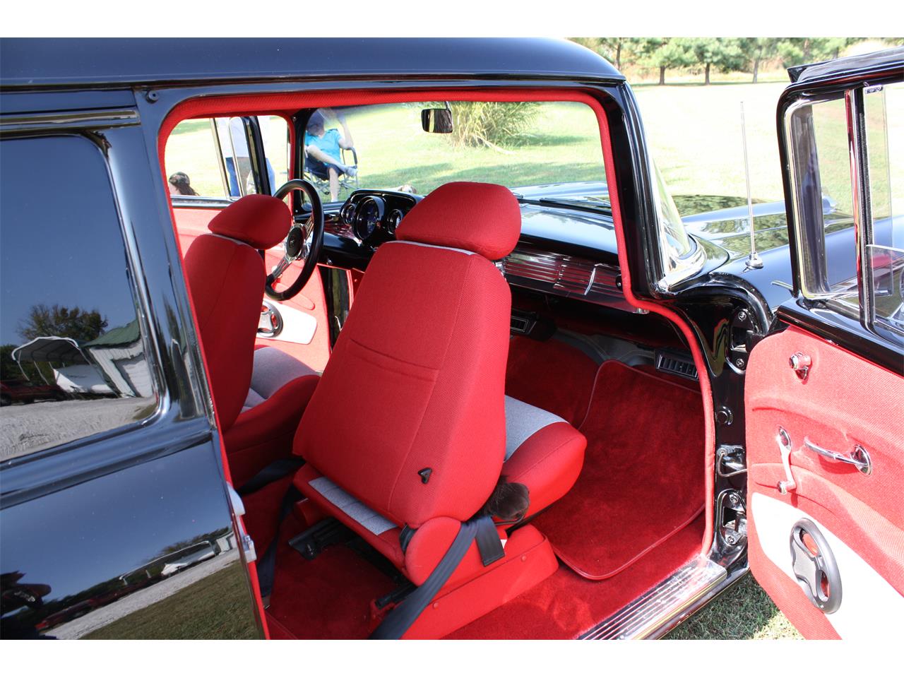 Chevrolet-150-1957-Black-Red-Gray-and-Black-20