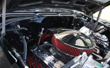 Chevrolet-150-1957-Black-Red-Gray-and-Black-6