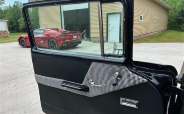 Chevrolet-150-1957-Black-Widow-Blackracing-tweed-10