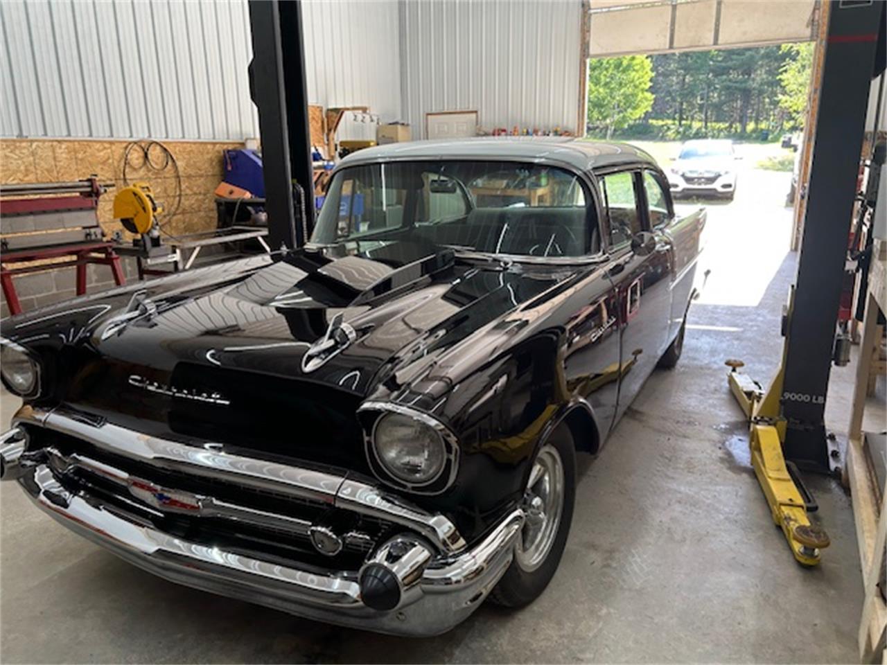 Chevrolet-150-1957-Black-Widow-Blackracing-tweed-42