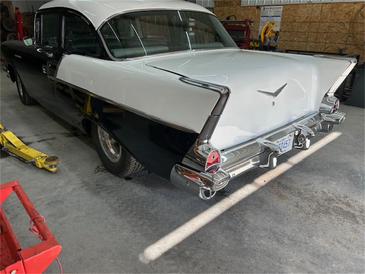 Chevrolet-150-1957-Black-Widow-Blackracing-tweed-43