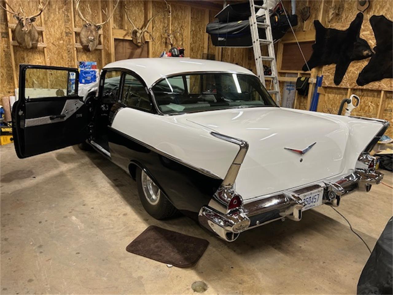 Chevrolet-150-1957-Black-Widow-Blackracing-tweed-44