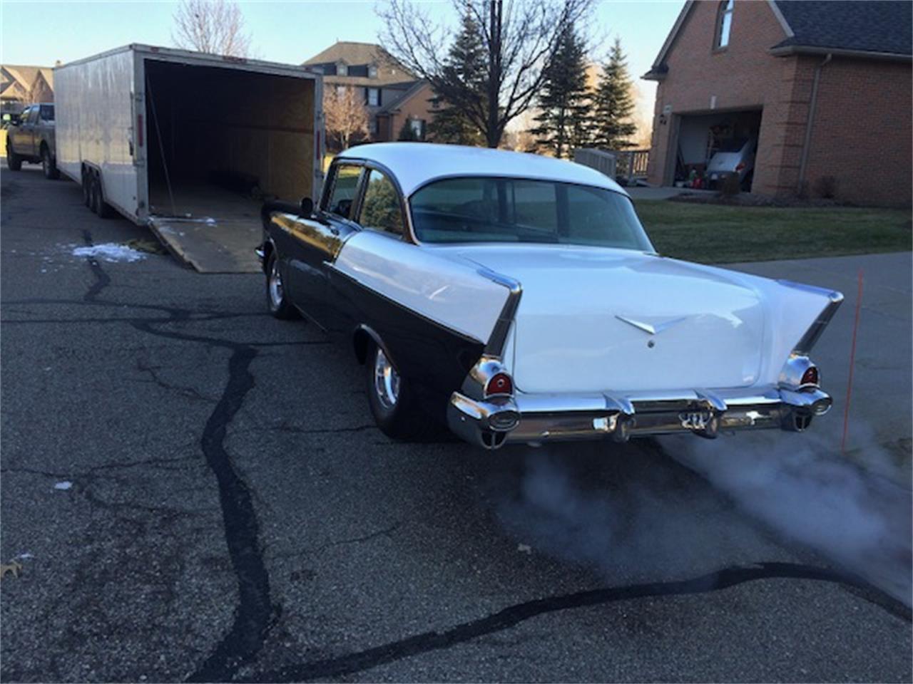 Chevrolet-150-1957-Black-Widow-Blackracing-tweed-45