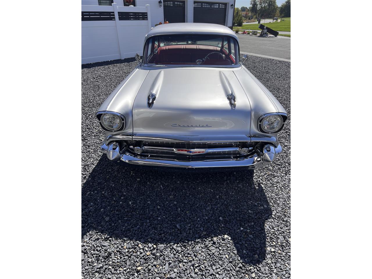 Chevrolet-150-1957-Silver-Red-2
