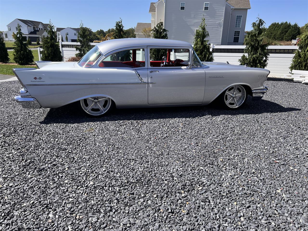 Chevrolet-150-1957-Silver-Red-4