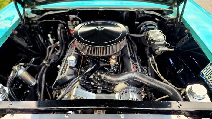 Chevrolet-150-1957-Tropical-Turquoise-Black-Light-Gray-7