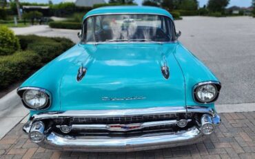 Chevrolet-150-1957-Tropical-Turquoise-Black-Light-Gray-8
