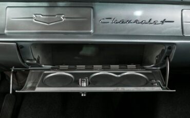 Chevrolet-150-1957-Tropical-Turquoise-Gray-And-Black-27