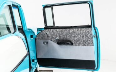 Chevrolet-150-1957-Tropical-Turquoise-Gray-And-Black-33
