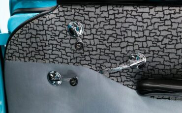 Chevrolet-150-1957-Tropical-Turquoise-Gray-And-Black-34
