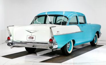 Chevrolet-150-1957-Tropical-Turquoise-Gray-And-Black-35