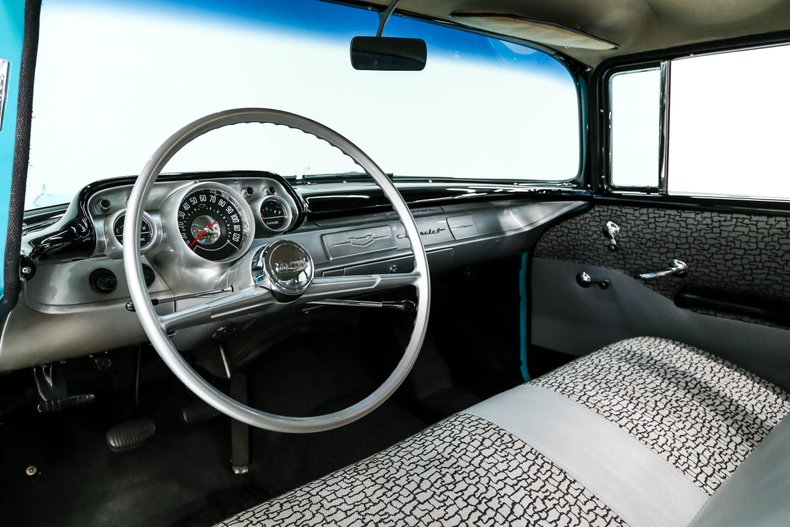 Chevrolet-150-1957-Tropical-Turquoise-Gray-And-Black