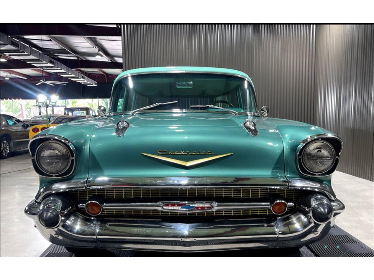 Chevrolet-150-1957-Two-Tone-Green-Two-Tone-Green-2