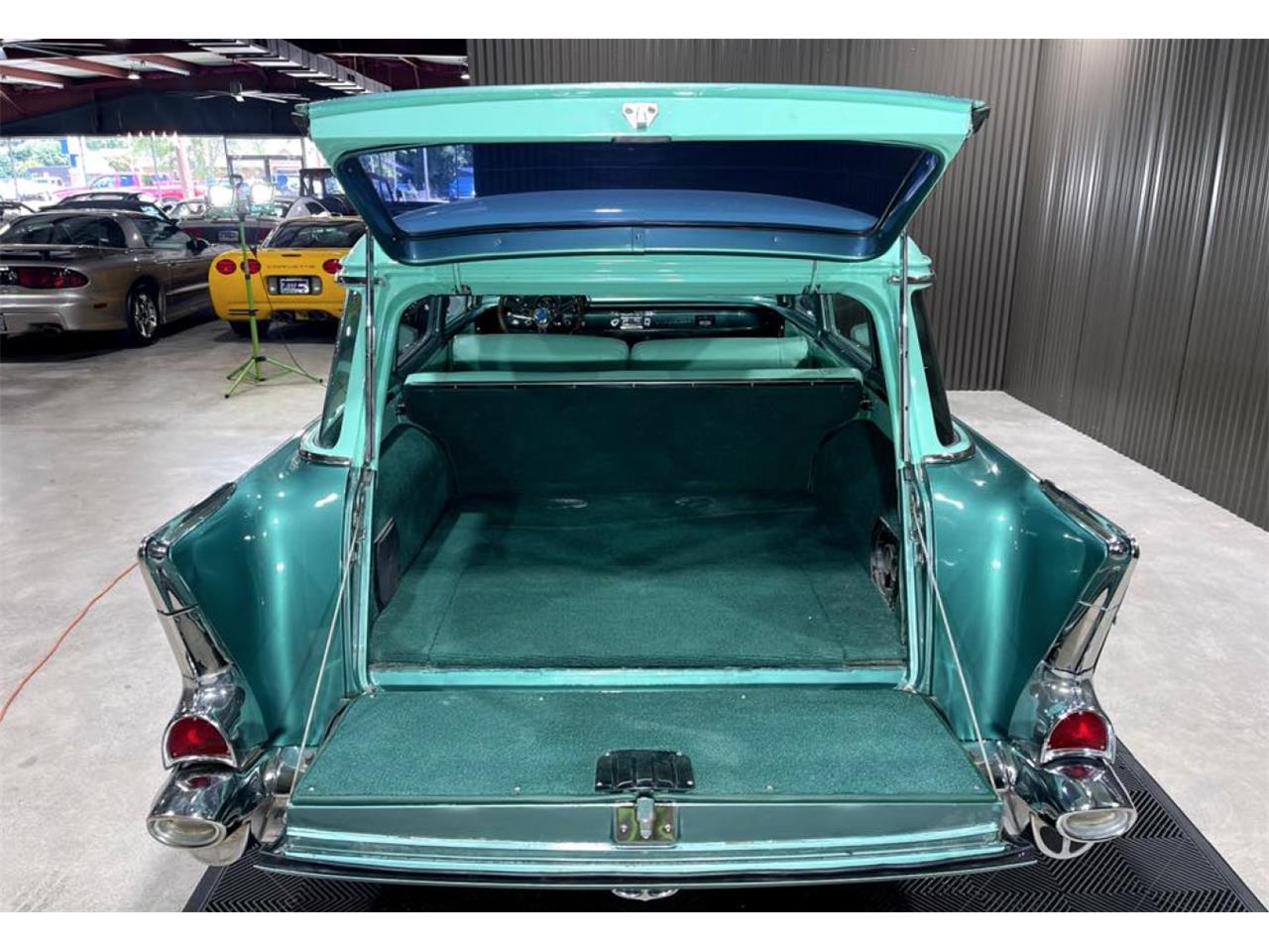 Chevrolet-150-1957-Two-Tone-Green-Two-Tone-Green-3