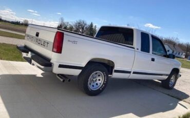 Chevrolet-1500-1993-white-4