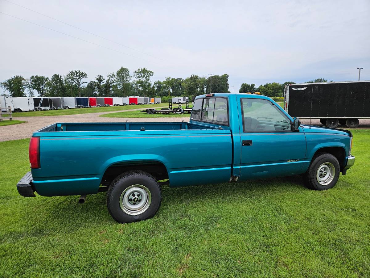Chevrolet-1500-1994-green-15