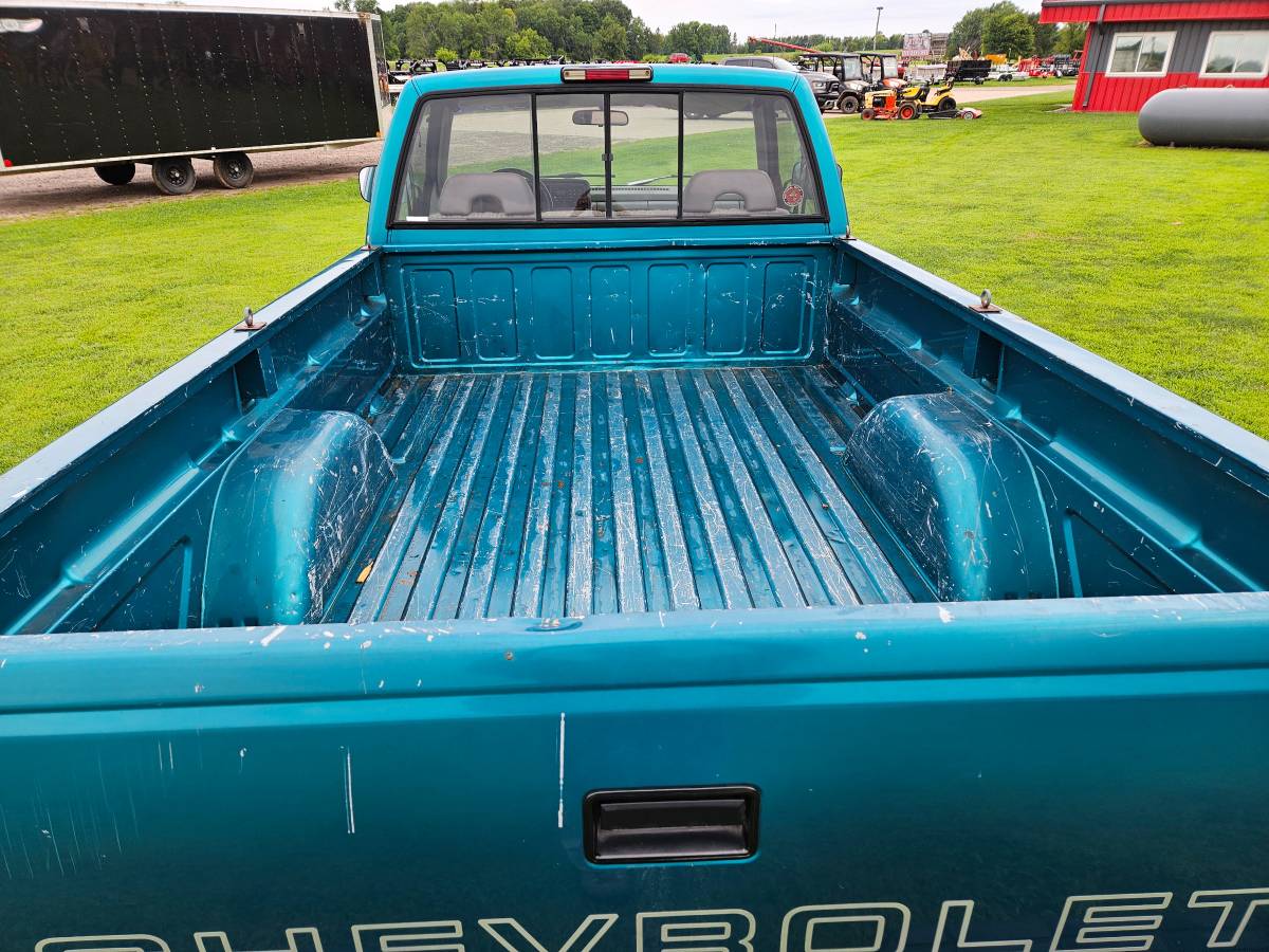 Chevrolet-1500-1994-green-16