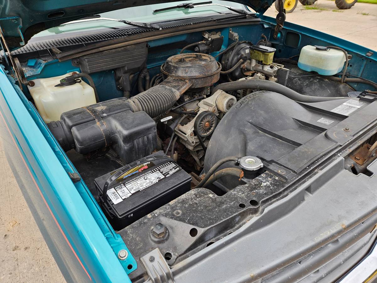 Chevrolet-1500-1994-green-5