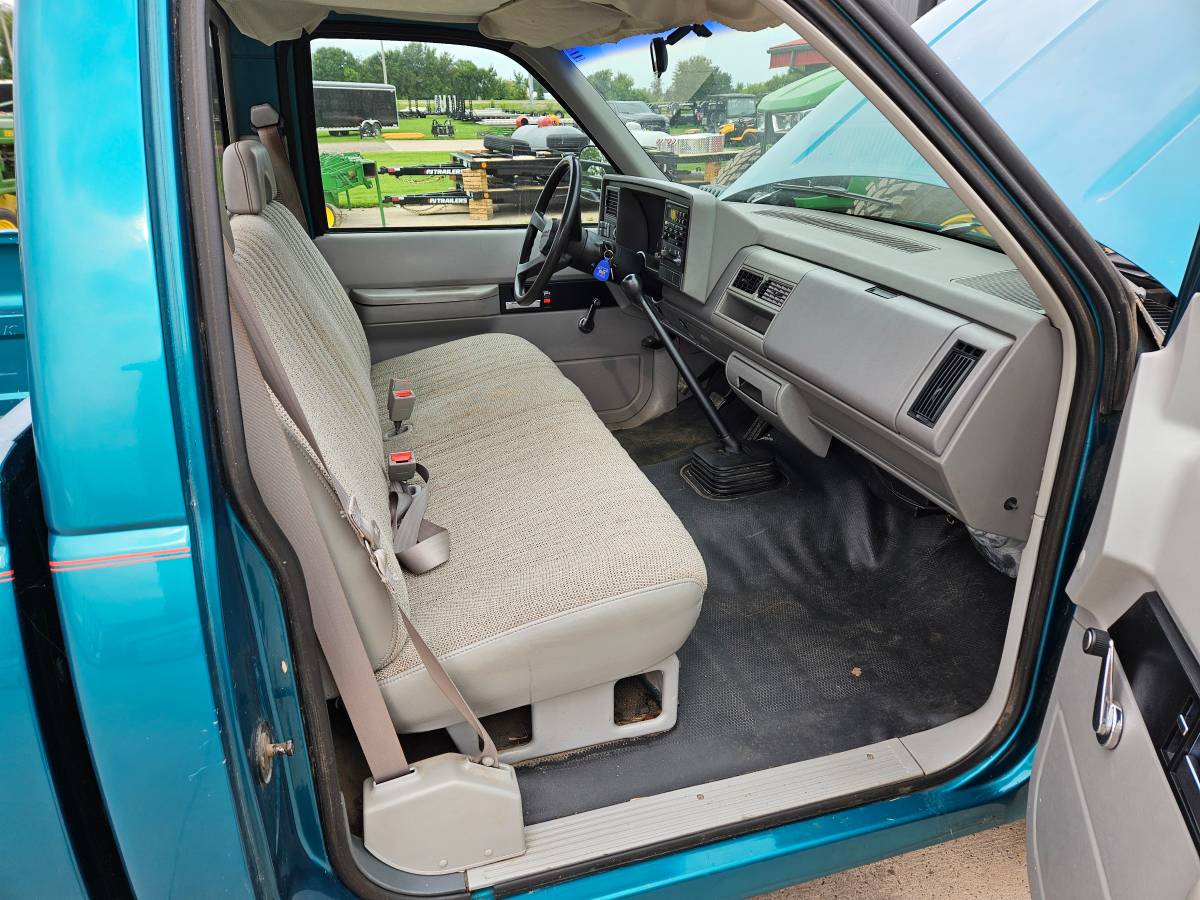 Chevrolet-1500-1994-green-6