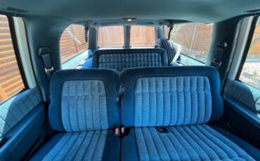 Chevrolet-1500-suburban-1994-white-10