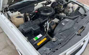 Chevrolet-1500-suburban-1994-white-14