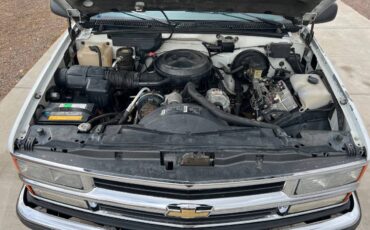 Chevrolet-1500-suburban-1994-white-16