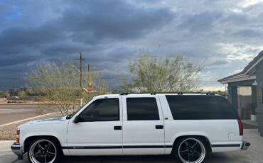 Chevrolet-1500-suburban-1994-white-19