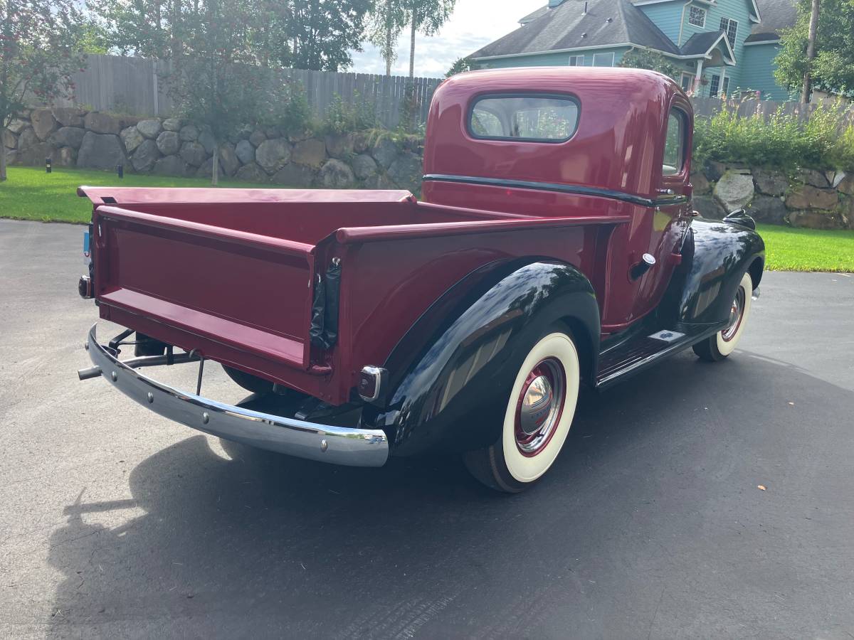 Chevrolet-1946-red-2