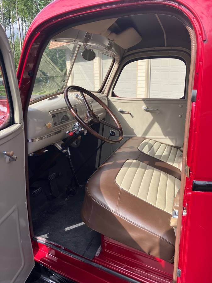Chevrolet-1946-red-4