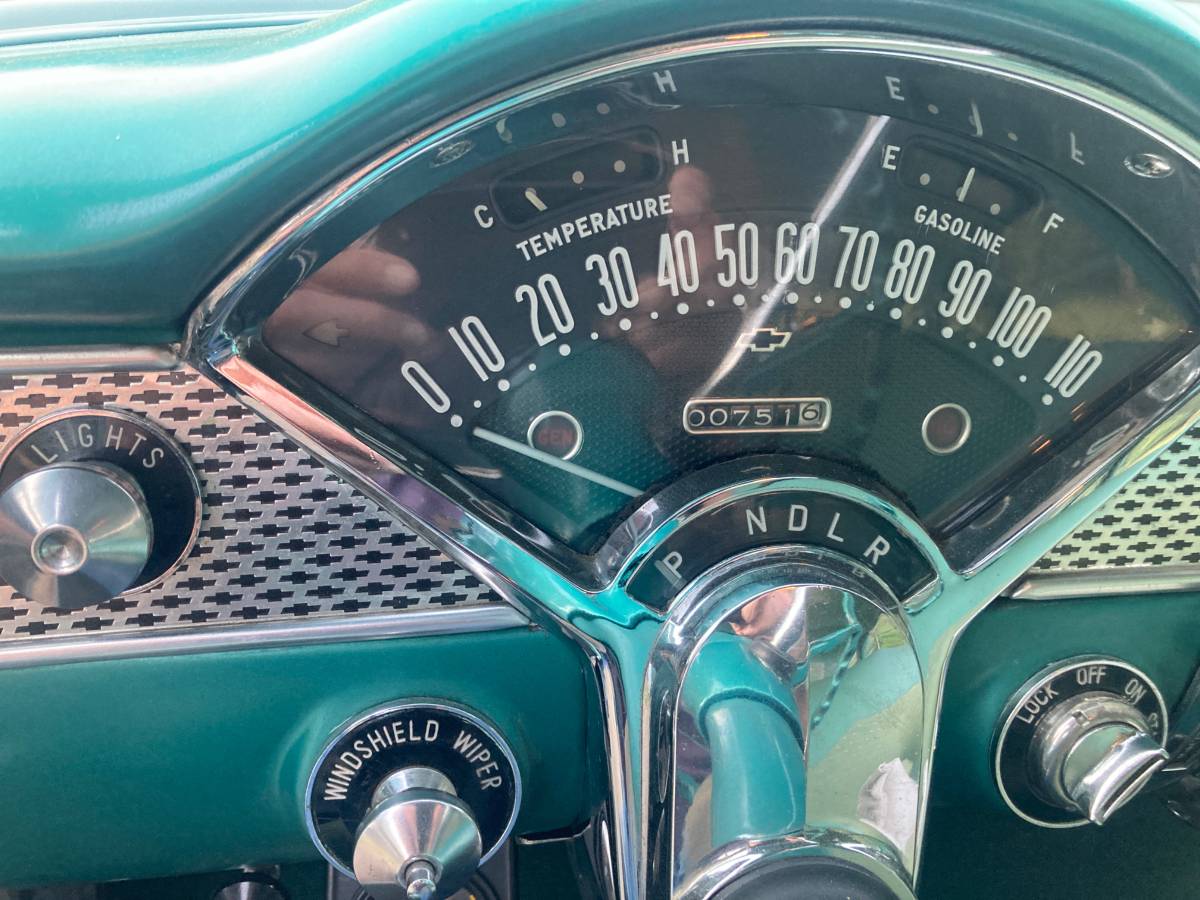 Chevrolet-1955-green-8