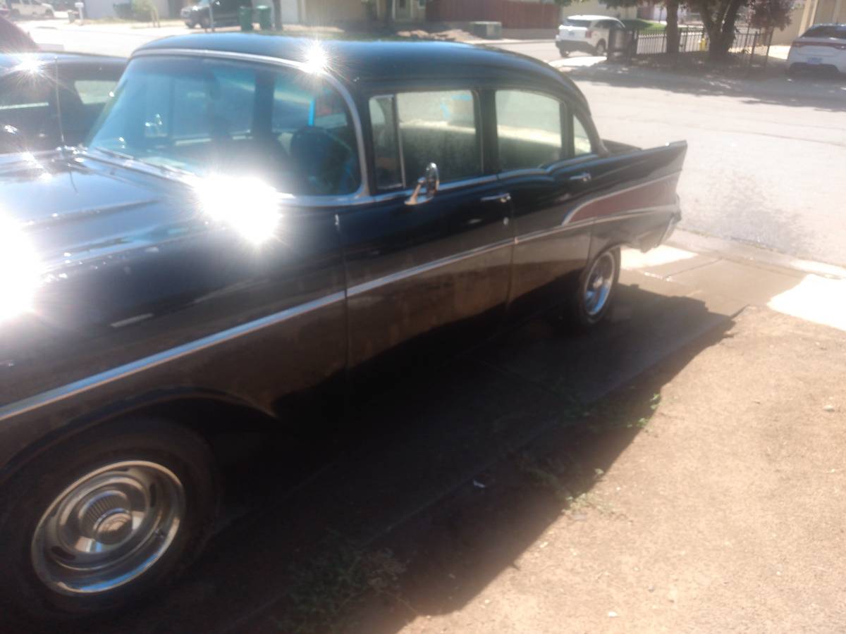 Chevrolet-1957-black