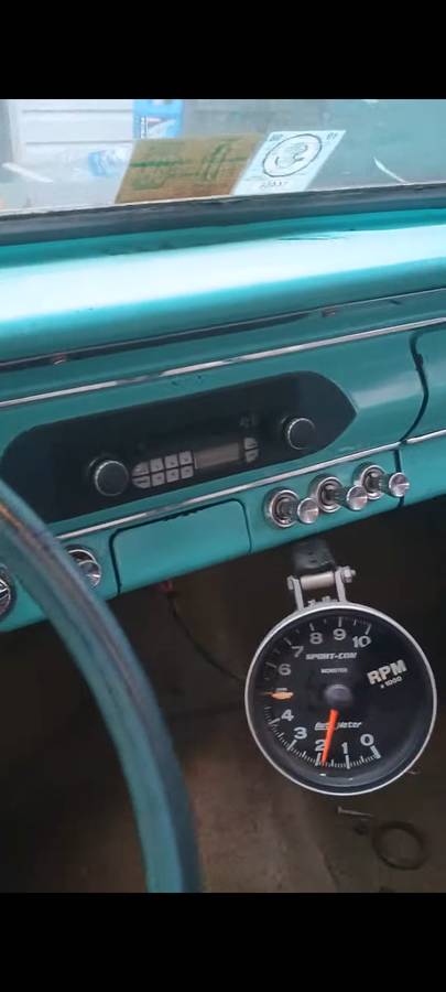 Chevrolet-1964-grey-2