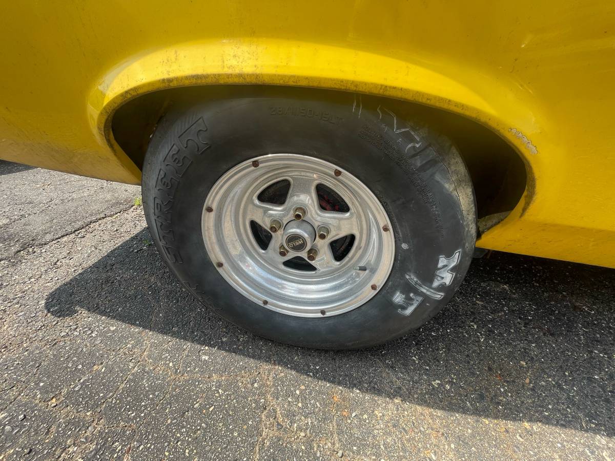 Chevrolet-1970-yellow-10