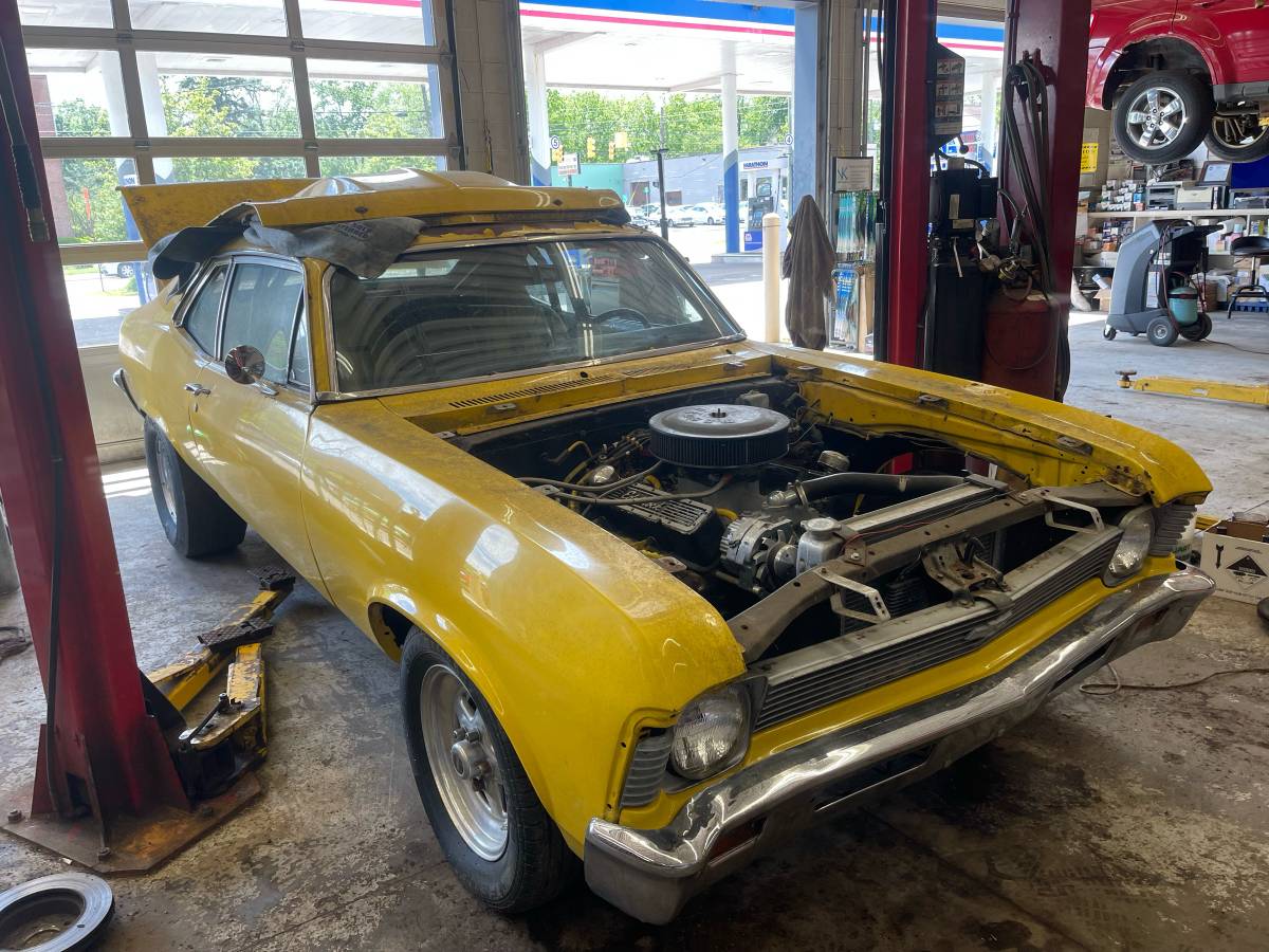 Chevrolet-1970-yellow-14