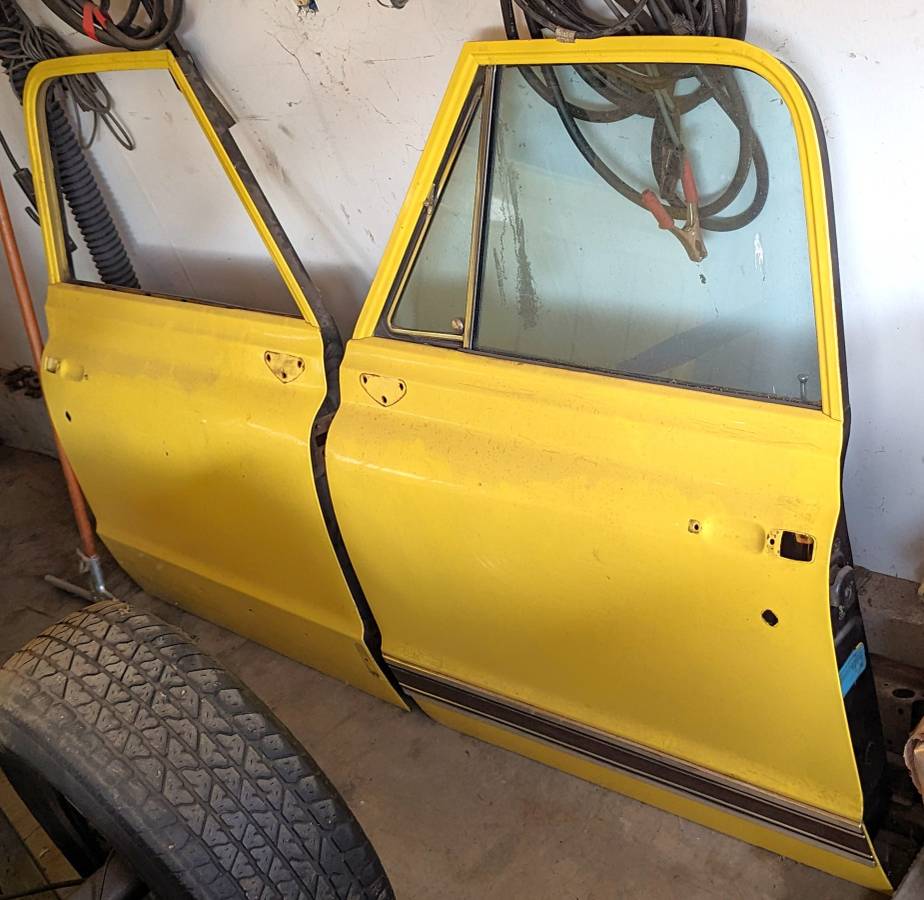 Chevrolet-1970-yellow-19