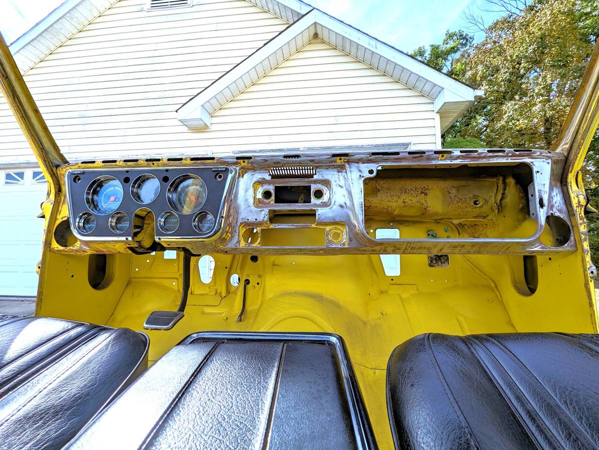 Chevrolet-1970-yellow-20