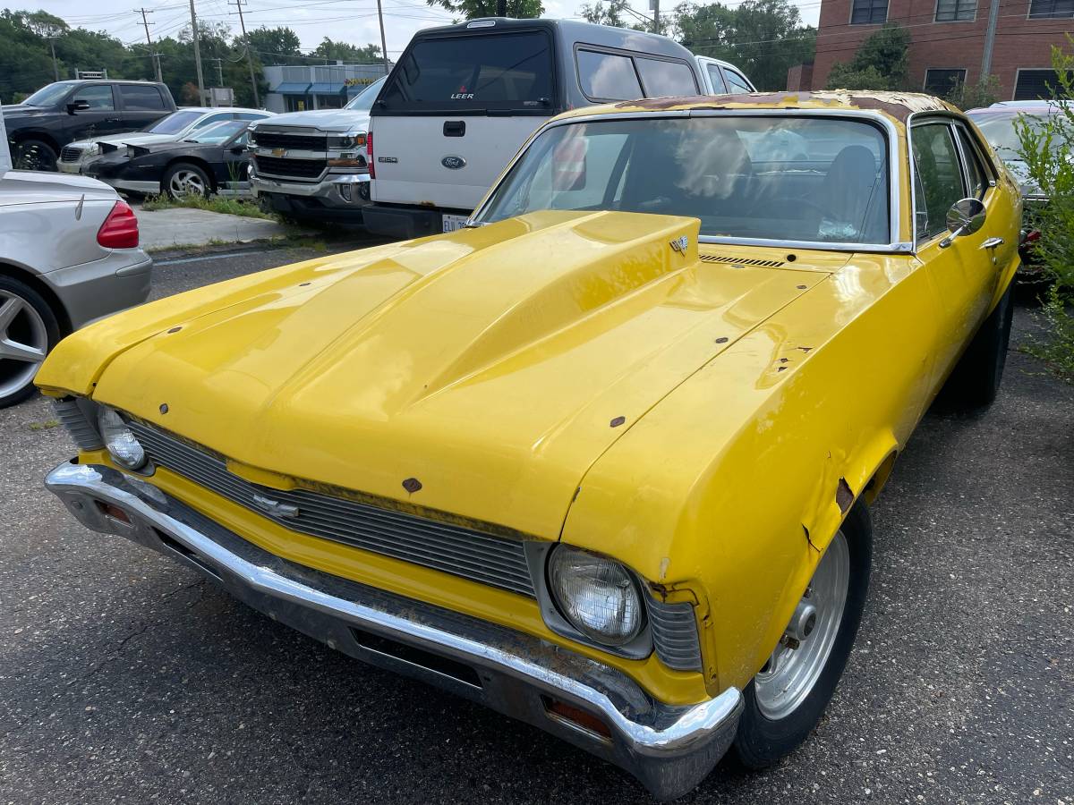 Chevrolet-1970-yellow-8