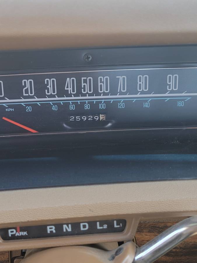 Chevrolet-1976-11